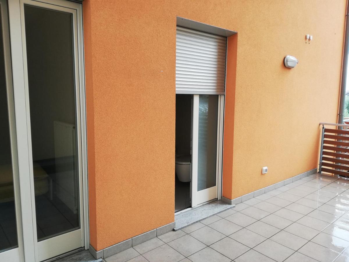 Appartamento La Terrazza Riva del Garda Luaran gambar