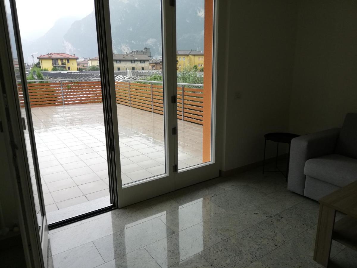 Appartamento La Terrazza Riva del Garda Luaran gambar